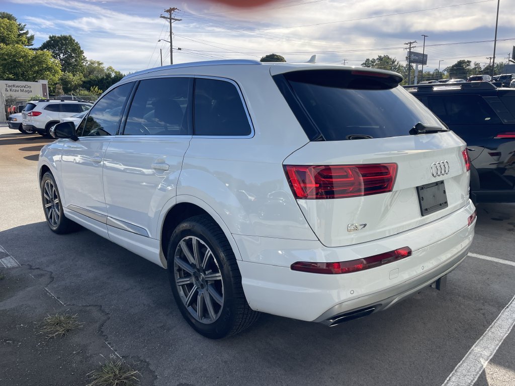 Used 2018 Audi Q7 3.0T Prestige AWD/4WD image 5