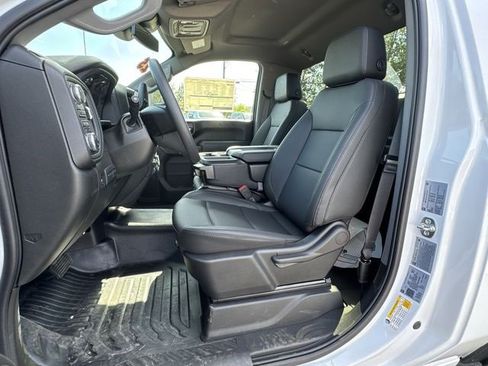 New 2025 GMC Sierra 2500 Pro w/ Convenience Package image 18