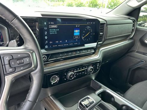 Used 2023 Chevrolet Silverado 1500 RST AWD/4WD image 22