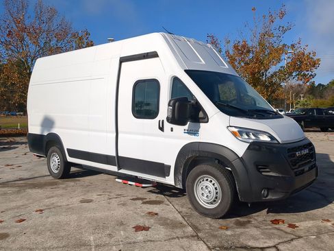 New 2024 RAM ProMaster 3500 w/ Delivery Van Package image 2