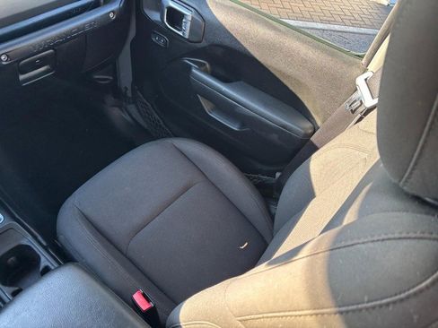 Used 2022 Jeep Wrangler Unlimited Sport image 14