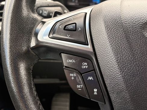 Used 2019 Ford Edge SEL w/ Equipment Group 201A AWD/4WD image 18