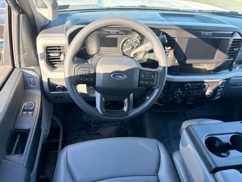 New 2026 Ford F550 4x4 Regular Cab Super Duty image 17
