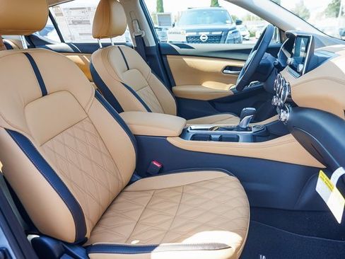 New 2025 Nissan Sentra SV w/ SV Premium Package image 18