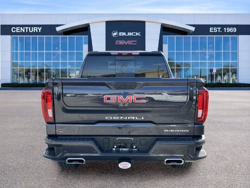 Used 2025 GMC Sierra 1500 Denali w/ Denali Reserve Package AWD/4WD image 5