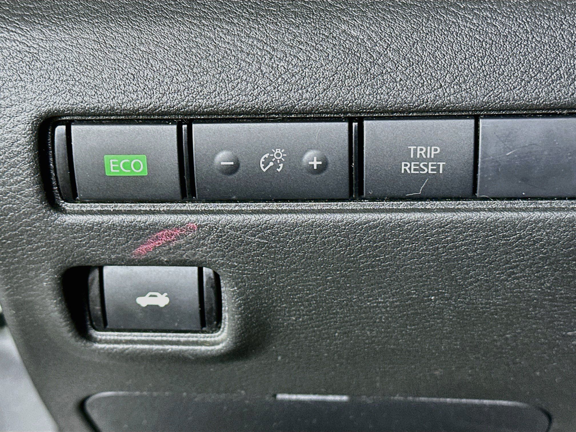 Used 2025 Nissan Sentra S FWD image 17