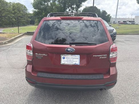 Used 2015 Subaru Forester 2.5i Premium AWD/4WD image 6