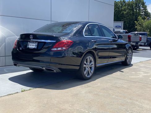 Used 2018 Mercedes-Benz C 300 Sedan image 4