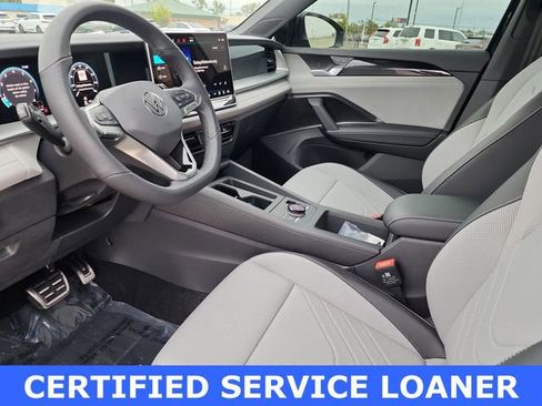 Used 2026 Volkswagen Tiguan SE R-Line AWD/4WD image 13