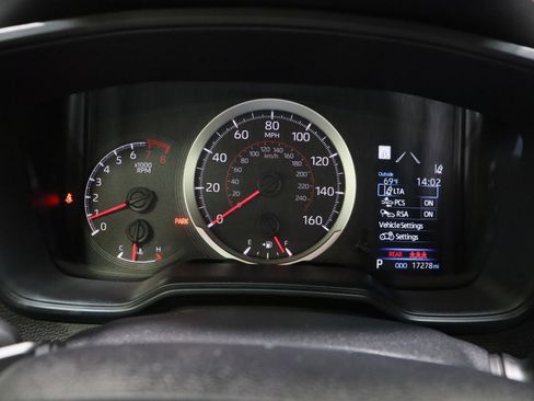 Used 2022 Toyota Corolla SE image 35