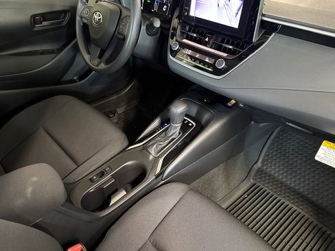 New 2026 Toyota Corolla LE FWD image 17