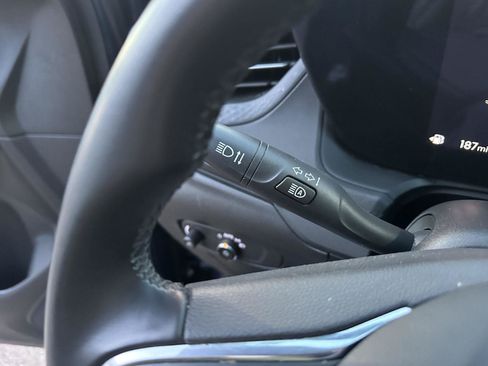 Used 2024 Buick Encore GX Sport Touring AWD/4WD image 27