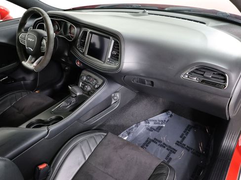 Used 2021 Dodge Challenger SRT Hellcat w/ Plus Package RWD image 30
