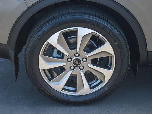 Certified 2023 Ford Escape Platinum w/ Premium Technology Package FWD image 15