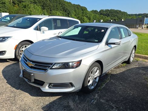 Used 2016 Chevrolet Impala LT w/ Convenience Package FWD image 3