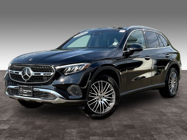 Used 2026 Mercedes-Benz GLC 300 4MATIC image 3