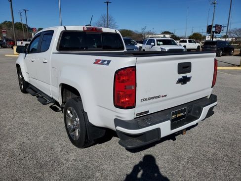Used 2018 Chevrolet Colorado Z71 image 2