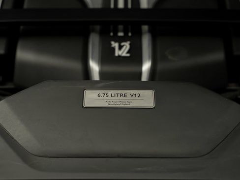 Used 2023 Rolls-Royce Cullinan Black Badge w/ Dark Exterior Package AWD/4WD image 64