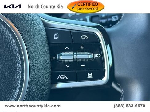 Certified 2025 Kia Sorento S image 25