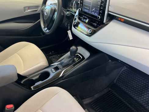 Certified 2020 Toyota Corolla LE FWD image 15