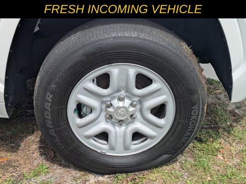 Used 2025 Toyota Tundra SR w/ SR Tow Package image 9