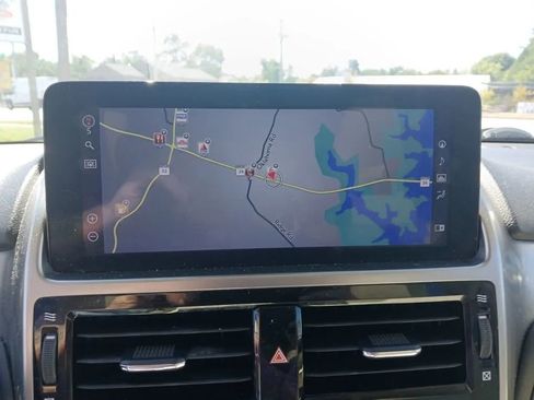 Used 2022 Lexus GX 460 image 8