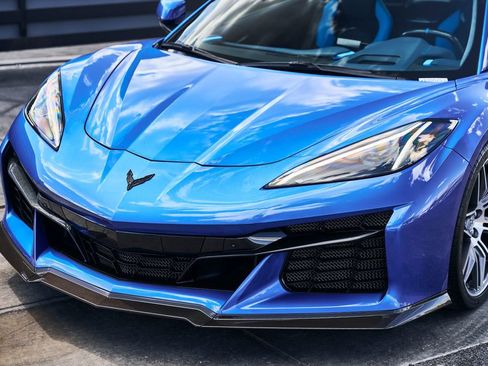 Used 2023 Chevrolet Corvette Z06 w/ Stealth Interior Trim Package RWD image 7