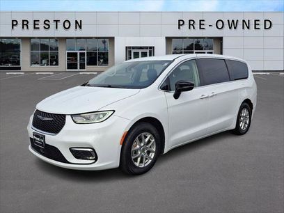 Certified 2024 Chrysler Pacifica Touring-L