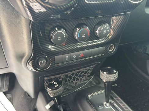 Used 2015 Jeep Wrangler Unlimited Sport w/ Quick Order Package 24S AWD/4WD image 23