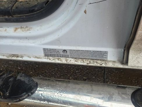 Used 2025 RAM 2500 Tradesman w/ Chrome Appearance Group AWD/4WD image 2