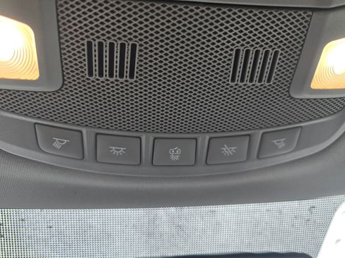 Used 2019 Ford F250 XLT w/ XLT Value Package image 22