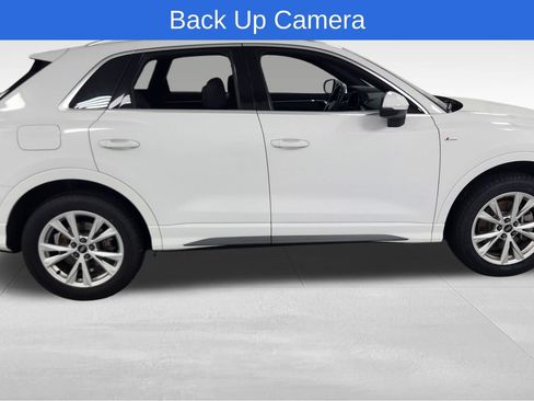 Used 2025 Audi Q3 2.0T Premium AWD/4WD image 2