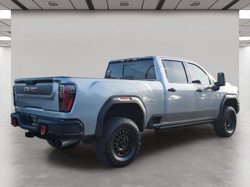 Used 2025 GMC Sierra 2500 AT4X w/ AT4X AEV Edition AWD/4WD image 6