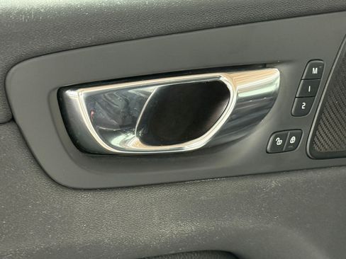 Used 2019 Volvo XC60 T5 Inscription w/ Protection Package Premier image 20