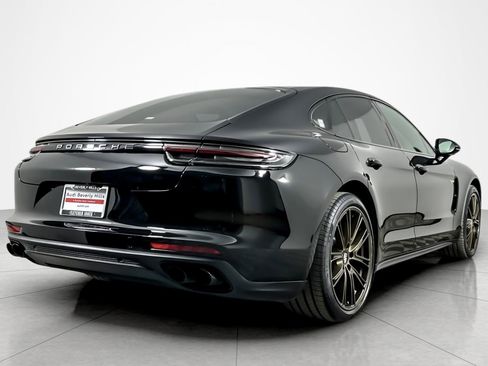 Used 2018 Porsche Panamera 4 image 5