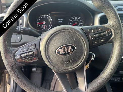 Used 2016 Kia Sorento AWD image 15