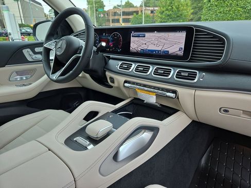 New 2026 Mercedes-Benz GLS 450 GLS 450 image 18