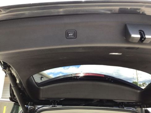 Used 2021 Buick Enclave Essence w/ Sound and Sites Package image 27