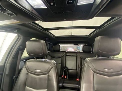 Used 2025 Cadillac XT5 Premium Luxury image 33