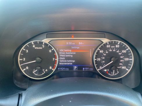 Used 2025 Nissan Altima 2.5 SV FWD image 23