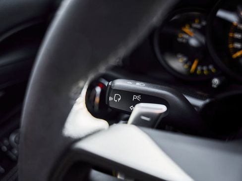 Used 2019 Porsche 911 GT3 RS RWD image 47