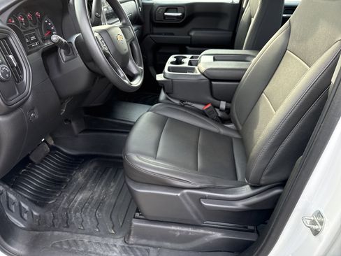 Used 2023 Chevrolet Silverado 1500 W/T w/ Trailering Package image 10