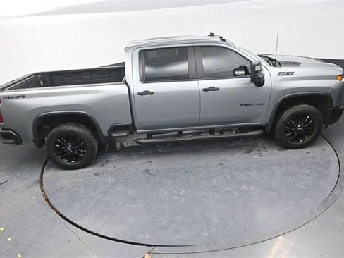 Used 2025 Chevrolet Silverado 2500 Custom w/ Custom Value Package image 26