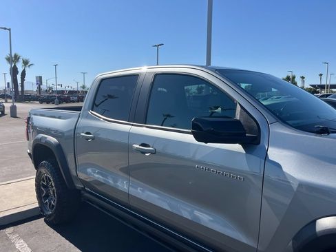 Used 2023 Chevrolet Colorado ZR2 w/ ZR2 Convenience Package III AWD/4WD image 42