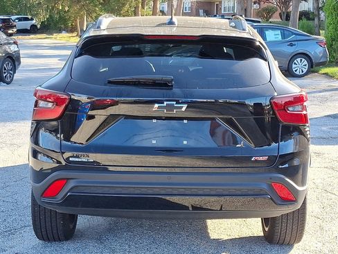 Used 2025 Chevrolet Trax RS w/ Driver Confidence Package image 5