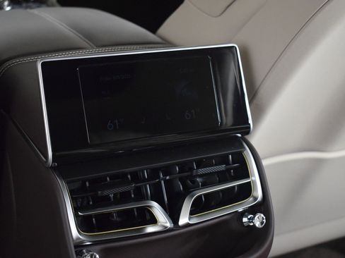 New 2026 Bentley Flying Spur Plug-In Hybrid AWD/4WD image 22