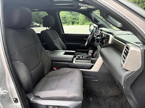 Used 2025 Toyota Sequoia SR5 AWD/4WD image 20