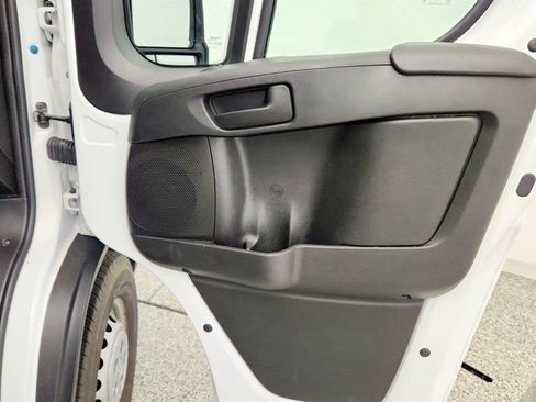 Used 2025 RAM ProMaster 2500 w/ U-Haul Equipment Group FWD image 28