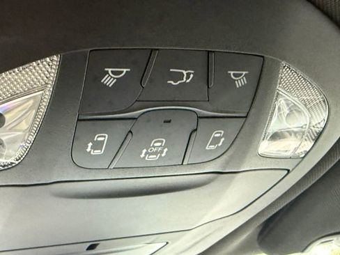 Used 2022 Chrysler Pacifica Touring-L w/ S Appearance Package image 14