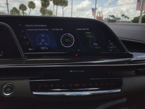 Certified 2023 Cadillac Escalade Premium Luxury w/ Performance Package AWD/4WD image 25